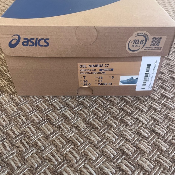 Asics Women's Gel Nimbus 27 Running Shoes - Picture 14 of 15